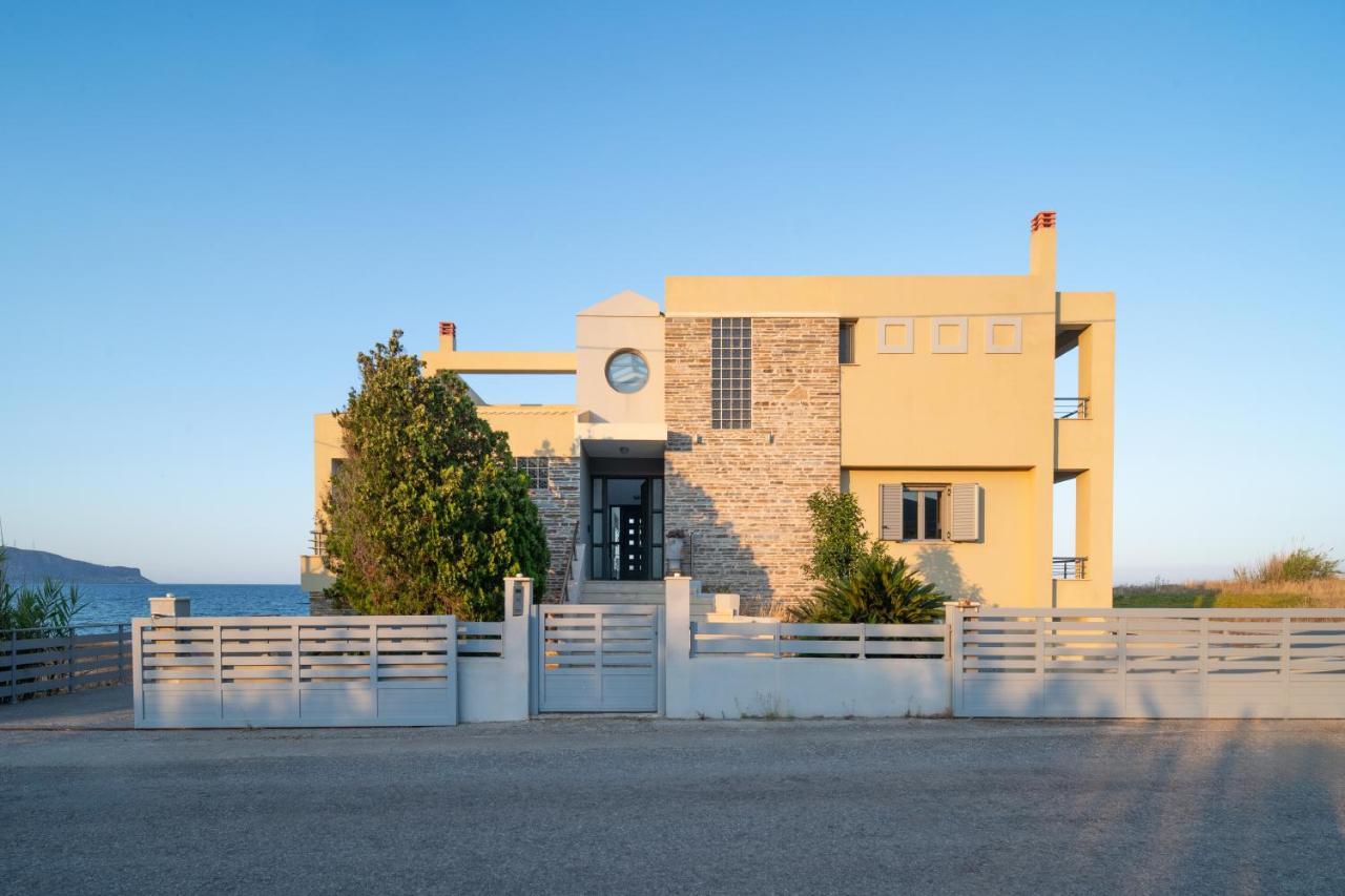 Spacious Beachfront Maisonettes With Stunning Views & A Private Beach Monemvasía Eksteriør bilde
