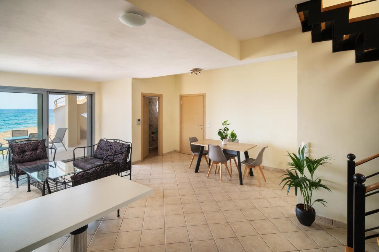 Spacious Beachfront Maisonettes With Stunning Views & A Private Beach Monemvasía Eksteriør bilde