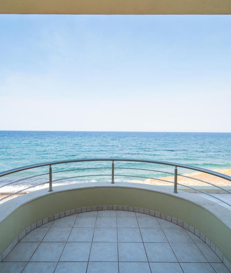 Spacious Beachfront Maisonettes With Stunning Views & A Private Beach Monemvasía Eksteriør bilde