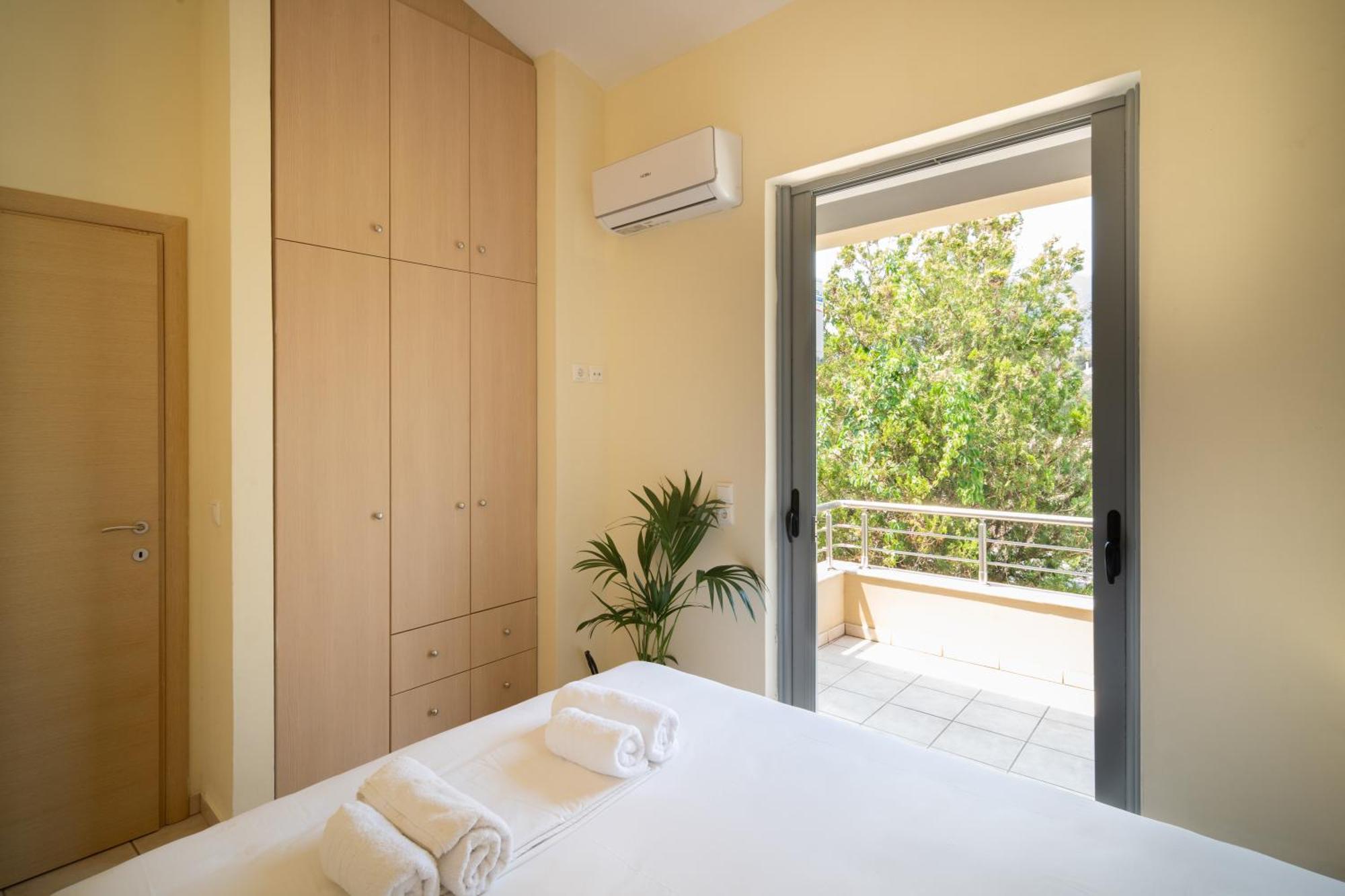 Spacious Beachfront Maisonettes With Stunning Views & A Private Beach Monemvasía Eksteriør bilde