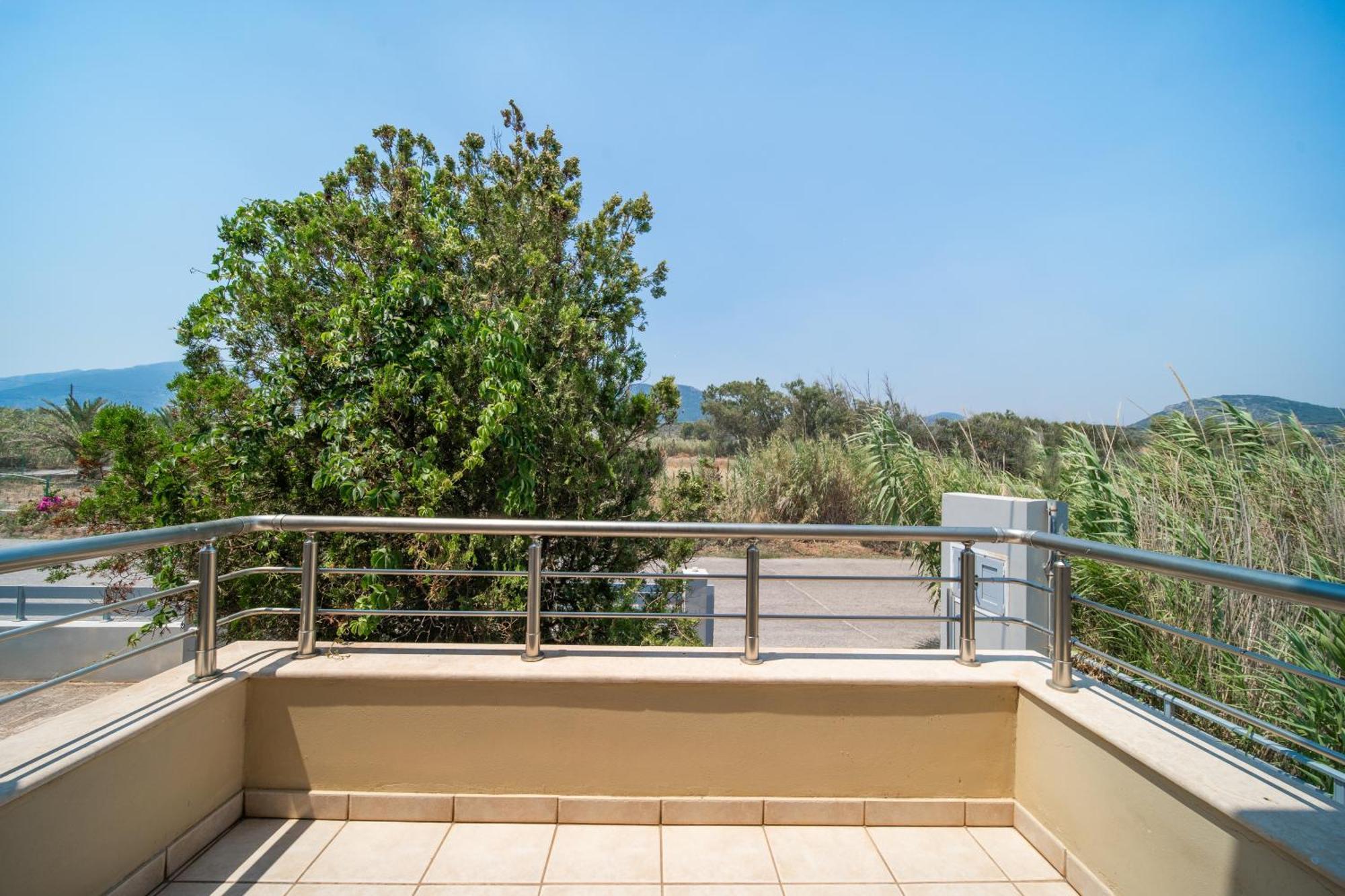 Spacious Beachfront Maisonettes With Stunning Views & A Private Beach Monemvasía Rom bilde